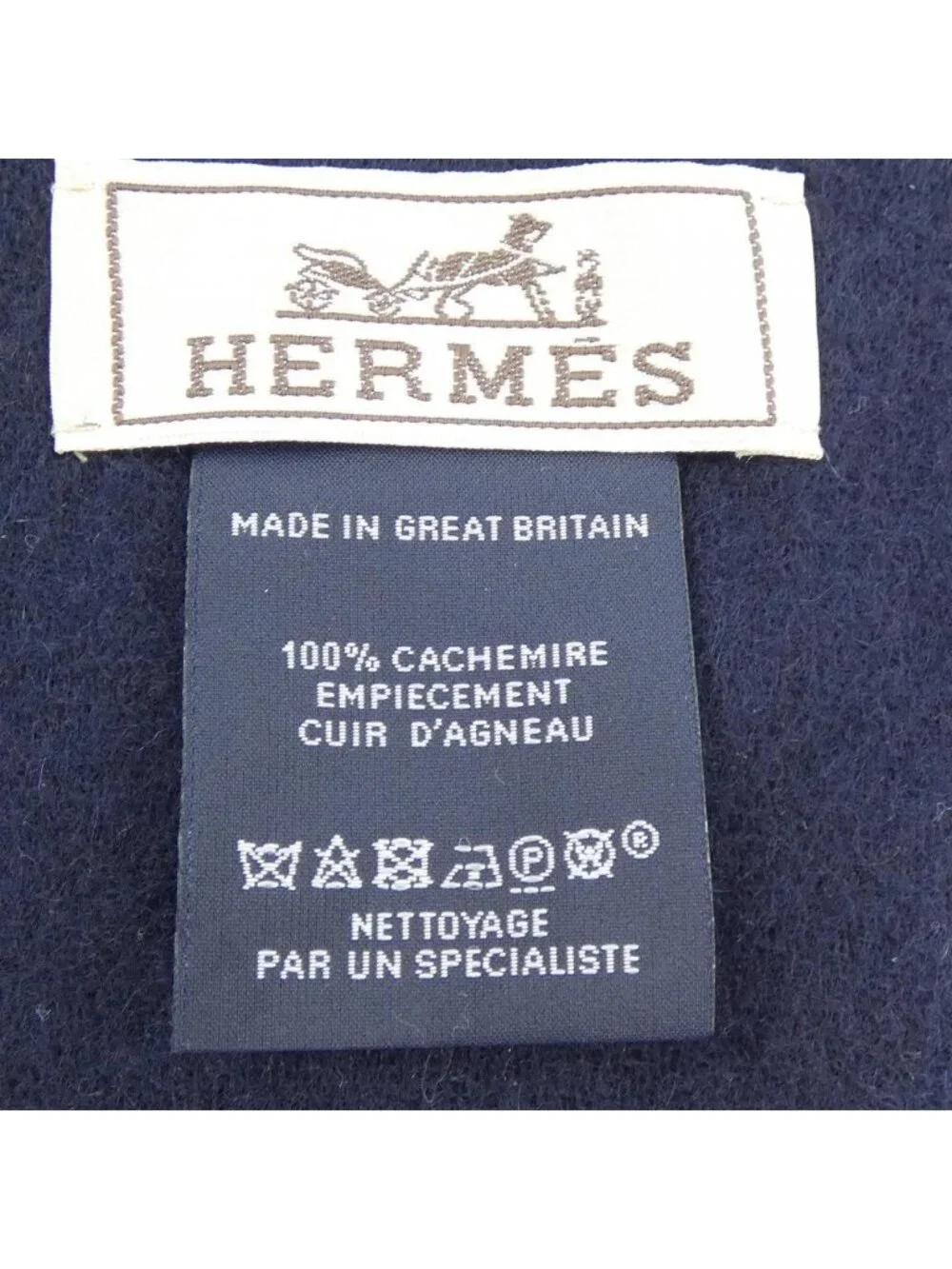 Hermes Scarf Red - Picture 3 of 4